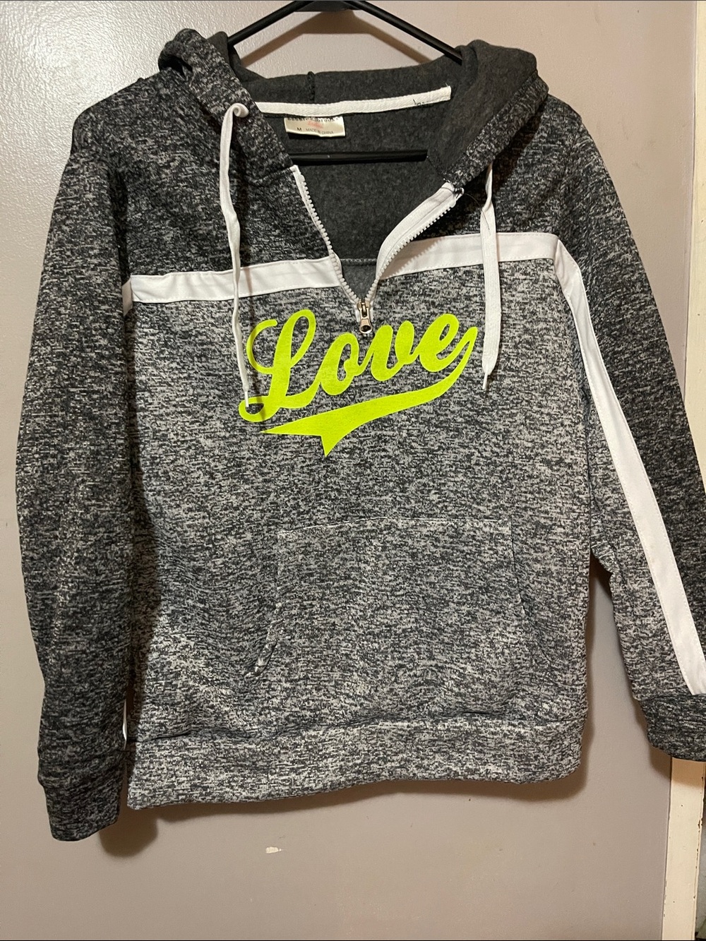 No Boundaries Heathered Gray Crewneck Hoodie with Neon Yellow 'Love' Graphic